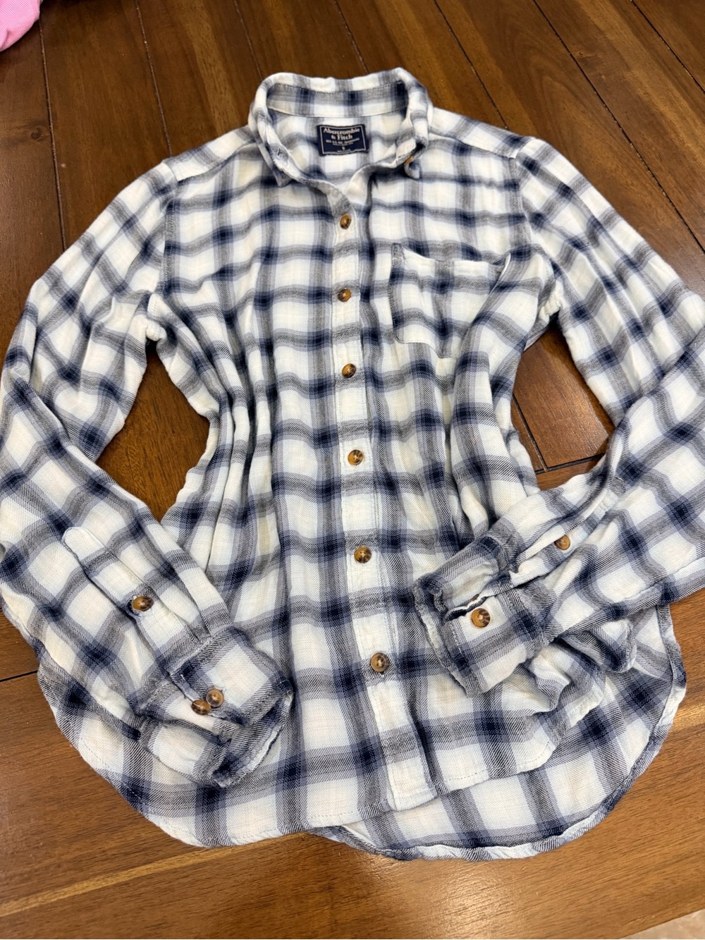 Abercrombie & Fitch Navy and White Plaid Flannel Shirt Size Small